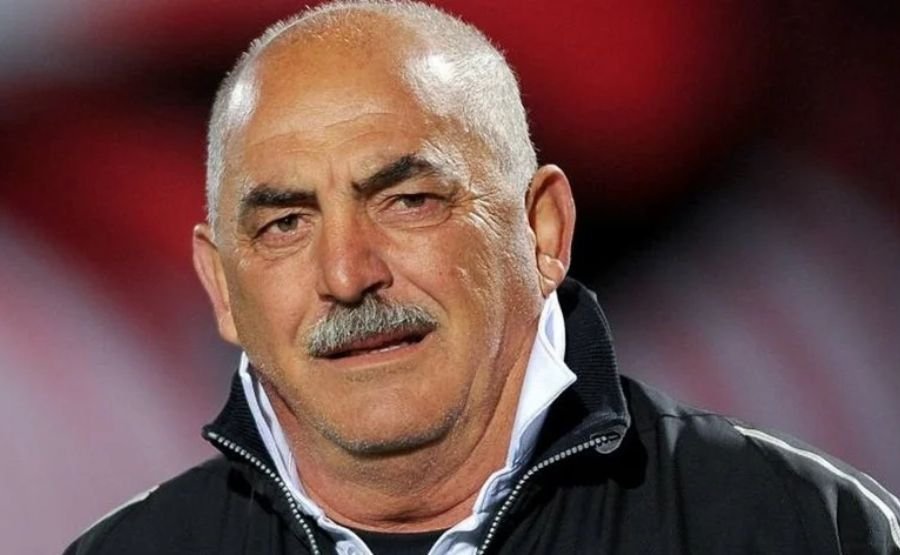 Victor Oliveira : The Football King Who Never Got the Benfica, Porto, or Sporting Call 